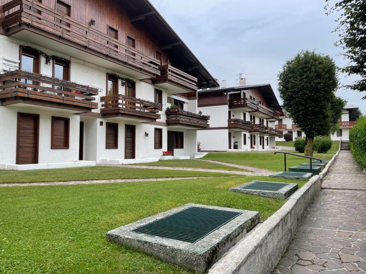 Appartamento Asiago - Residence Grassana - A Pochi Passi Dal Centro Luaran gambar